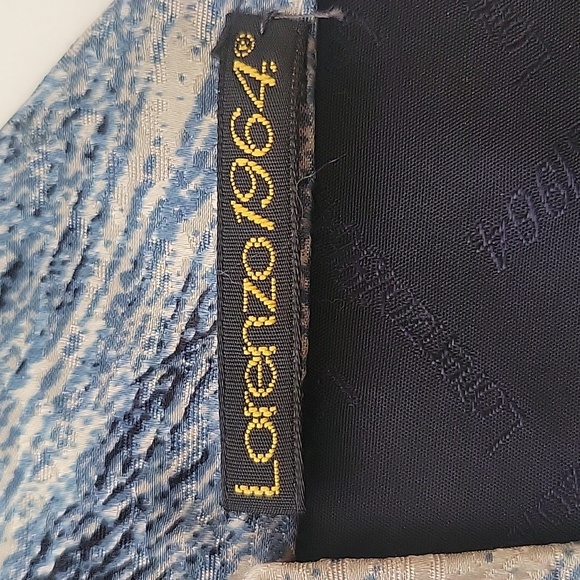 Lorenzo 1964 Men's Tie 100% Silk Abstract Light Blue and Silver and Burgundy - Picture 2 of 4